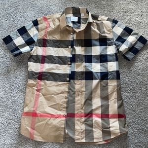 Burberry button up shirt. Size S ( small)